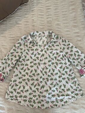 crown & ivy White Floral Shirt with Pink Buds and Green Leaves